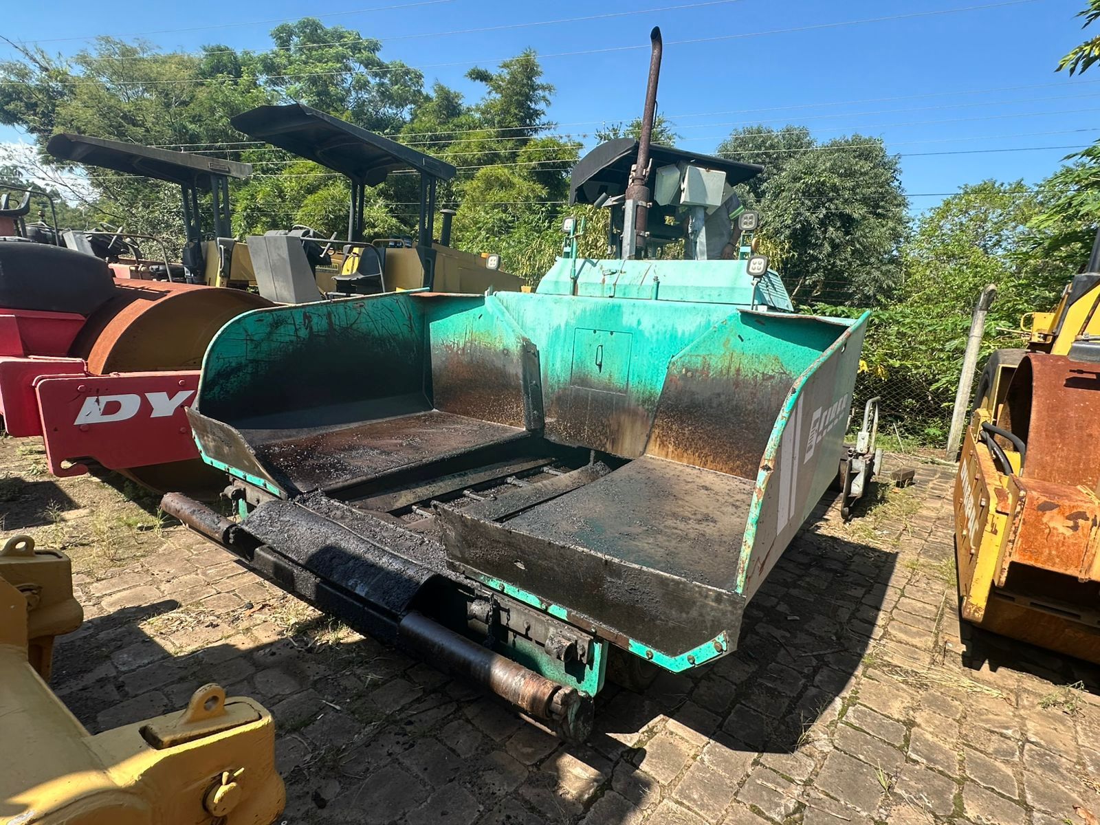 Vibro Acabadora Ciber AF4500 Pneus Ano 2008 - Thumbnail 2